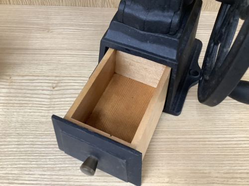 喫茶のコーヒーミル