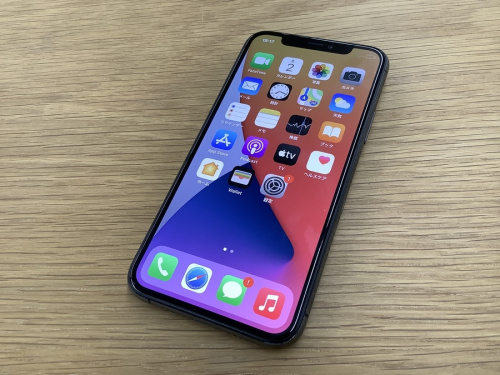 モバイル機器のスマートフォン