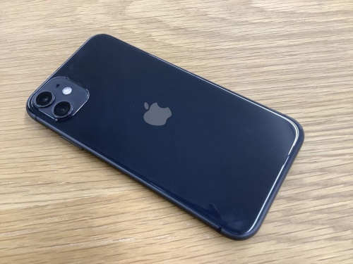 スマートフォンのiPhone11