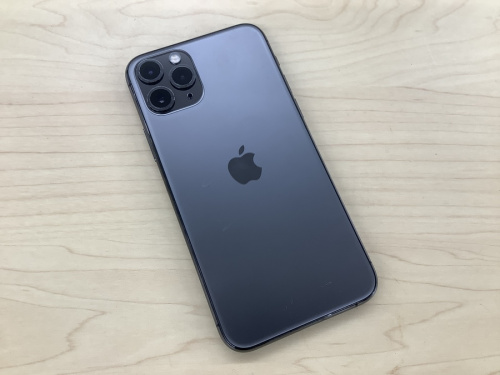 スマートフォンのiPhone11 Pro