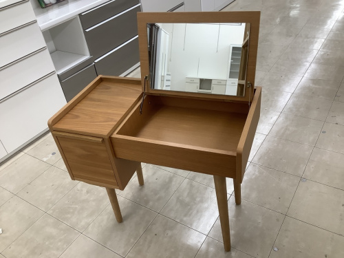 収納家具