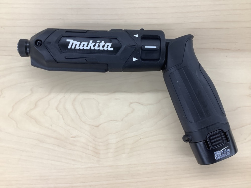 電動工具のインパクトドライバー