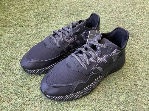 アディダスのファッション