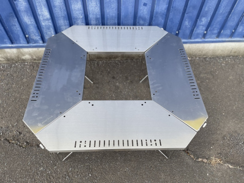 アウトドア雑貨のジカロテーブル