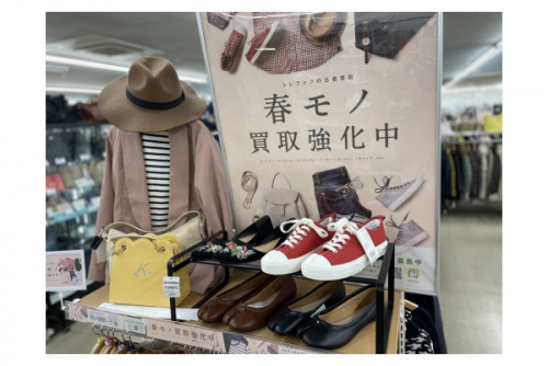 モントリオールダウンベストのCANADA GOOSE