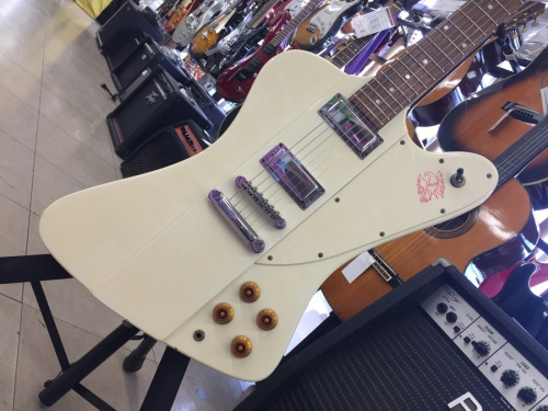 Epiphoneのエピフォン