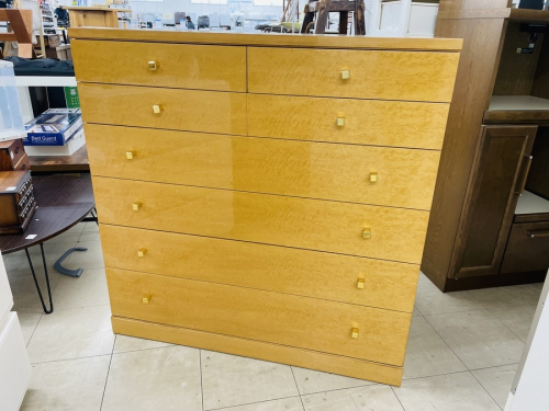 収納家具のチェスト