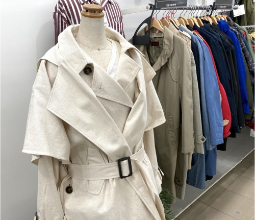 ダウンジャケットのKBF