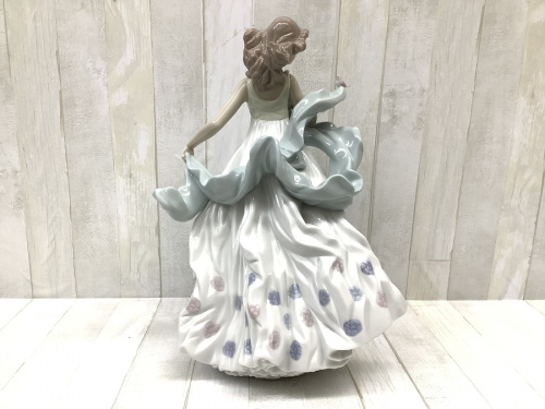 フィギュリンのLLADRO