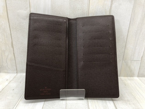 長財布のLOUIS VUITTON