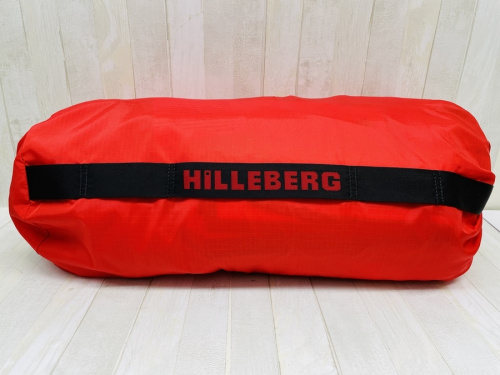 ドームテントのHILLEBERG