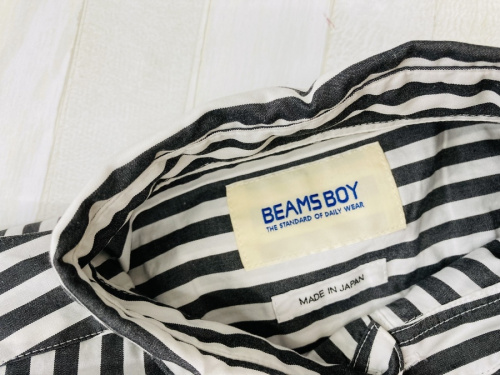 ストライプのBEAMS BOY