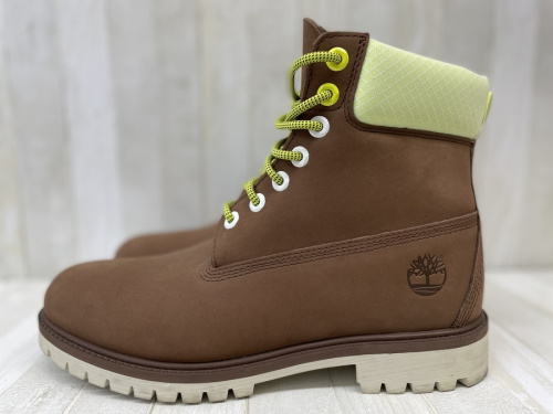 TIMBERLANDのブラウン