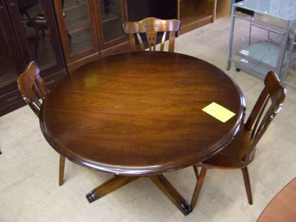 カリモクのコロニアルシリーズダイニングテーブルセット中古買取入荷致しました [2011.05.10発行]｜リサイクルショップ トレジャー