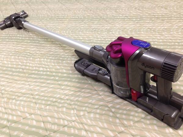 dyson(ダイソン)コードレスクリーナーDC35入荷しました