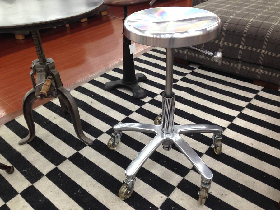 タカラベルモントのDスツール入荷！【所沢店】｜2016年01月26日