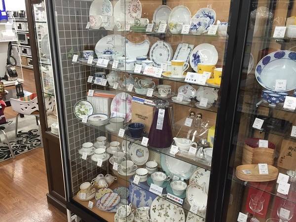 Noritakeとフジパンのコラボ品！ミッフィーのプレートセット展示中です