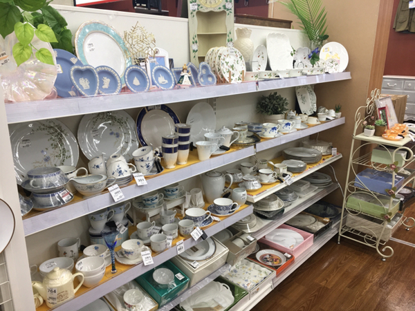 トレファク所沢店】洋食器・和食器買取強化特集!!不用な食器がご トレファク所沢店】洋食器・和食器買取強化特集!!不用な食器がご