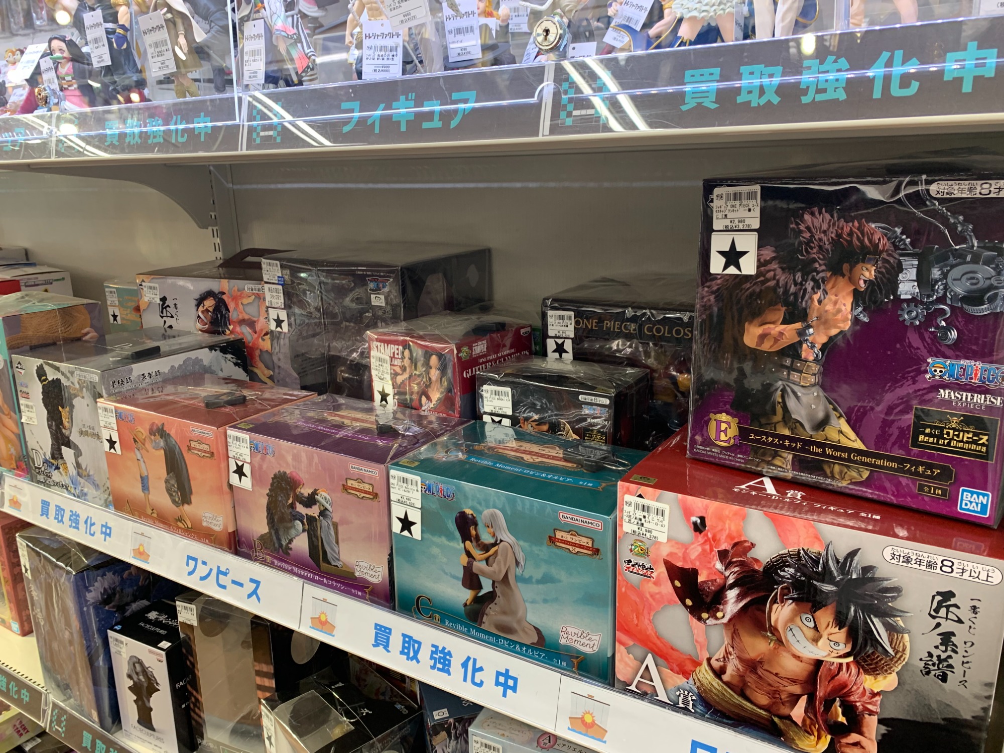 本日はフィギュア売場のご紹介です!!只今当店ではフィギュア 本日はフィギュア売場のご紹介です!!只今当店ではフィギュア