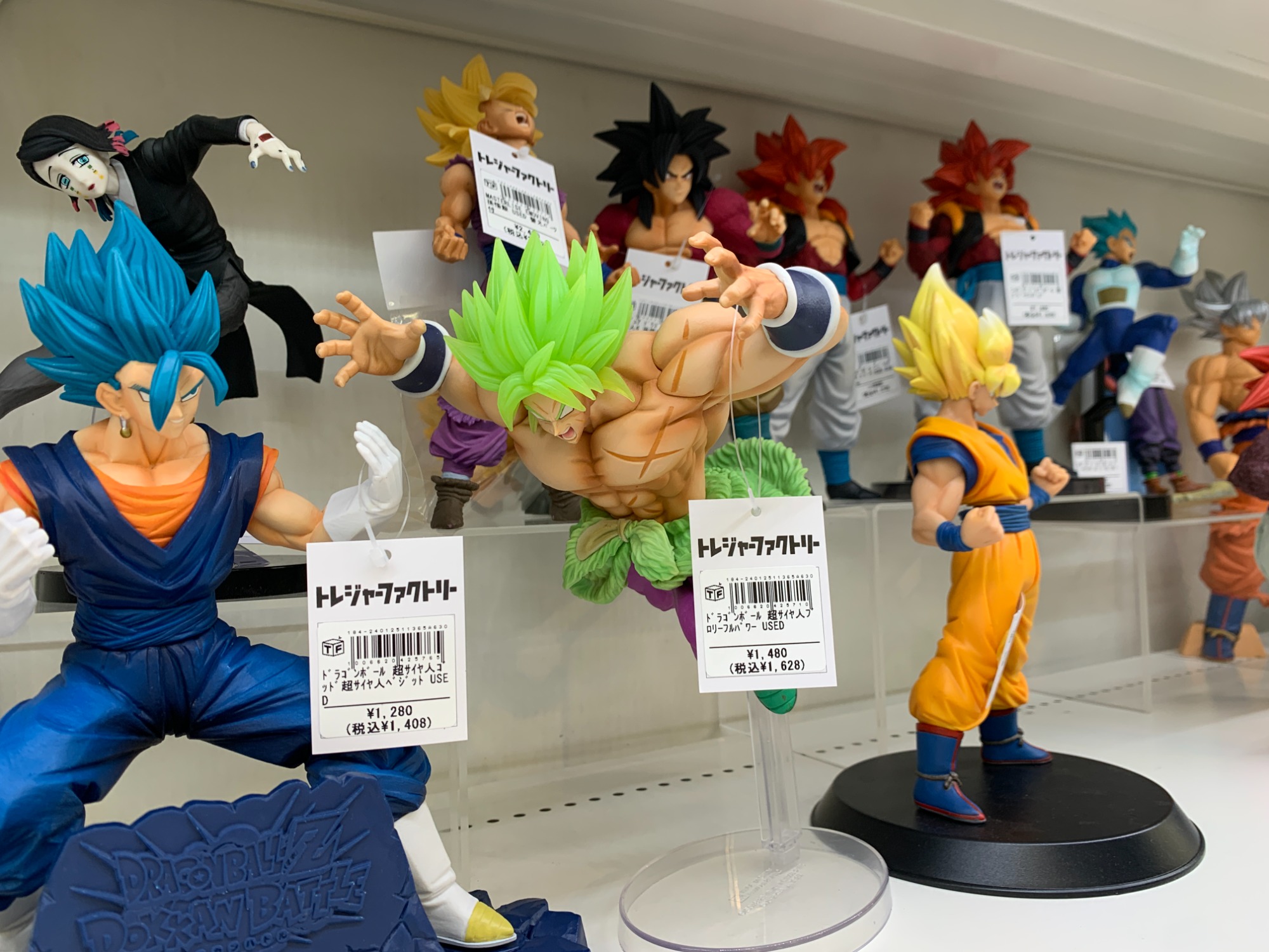 Qposket 鬼滅の刃 まとめ売り 104体 Qposket 鬼滅の刃 4体セット中古品 - メルカリ