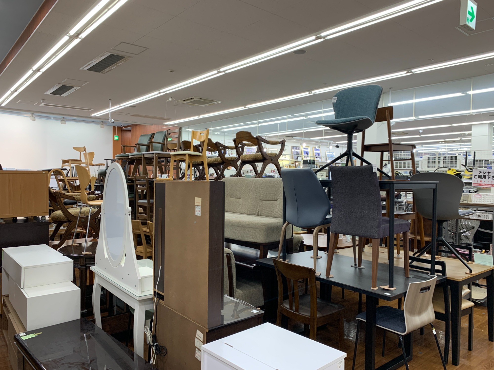 電動リクライニングソファー が買取入荷しました｜2024年09月02日