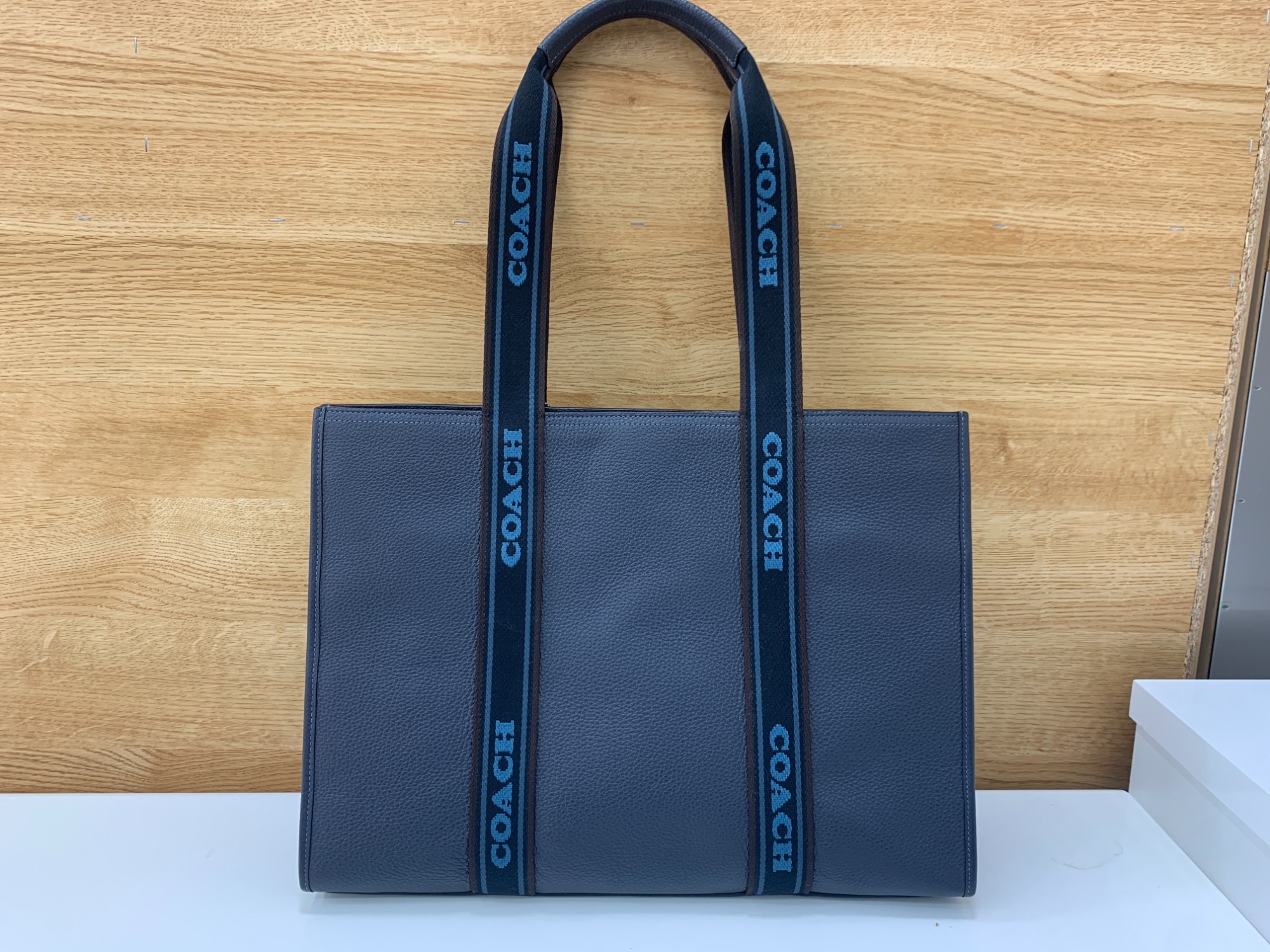 【匿名配送】COACH スミス ラージ トート バッグ・ デニム A4サイズOK【COACH】スミス ラージ トート シグネチャー デニム