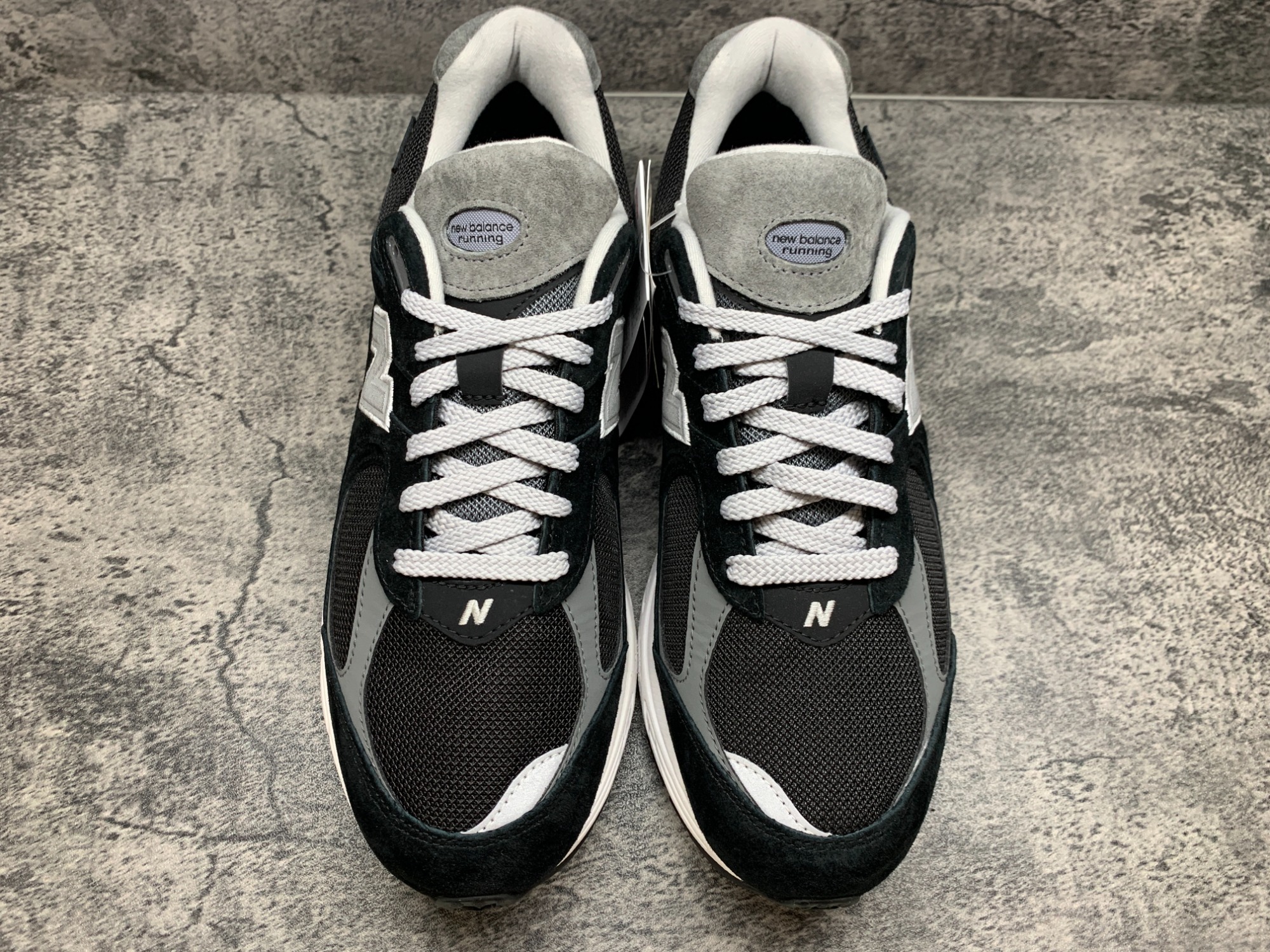 本日はNEW BALANCE(ニューバランス)のスニーカー(M2002RXD)をご 本日はNEW BALANCE(ニューバランス)のスニーカー(M2002RXD)をご