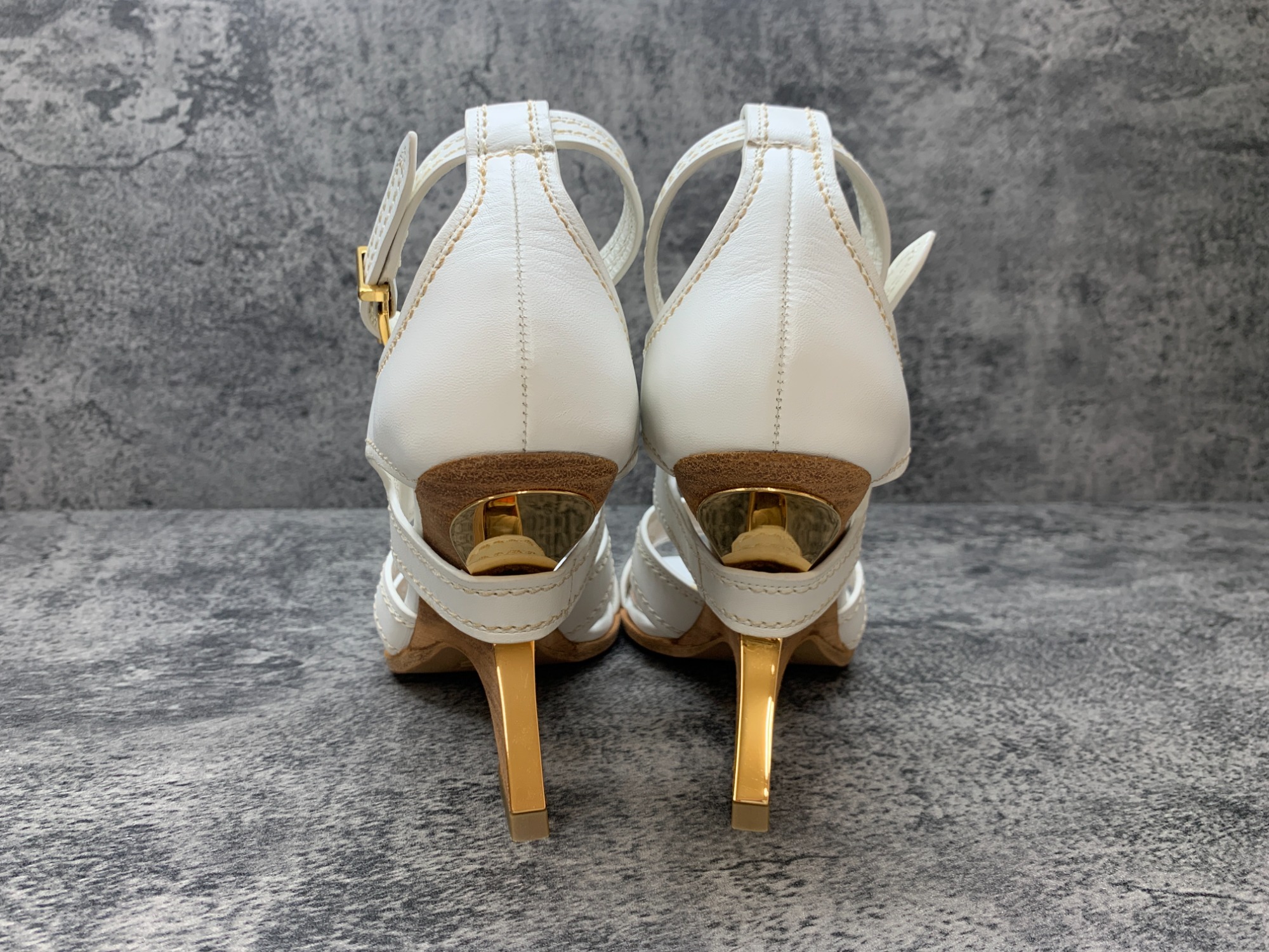 ALEXANDER McQUEEN（アレキサンダー・マックイーン）のアンクル