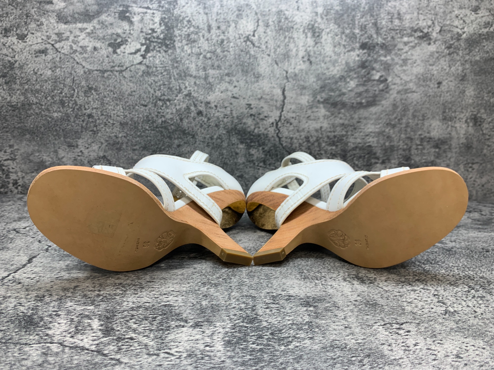 Alexander McQueen ALEXANDER MCQUEEN アレキサンダー