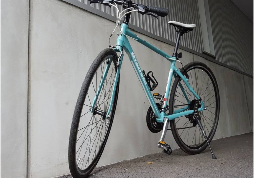 クロスバイクのBIANCHI