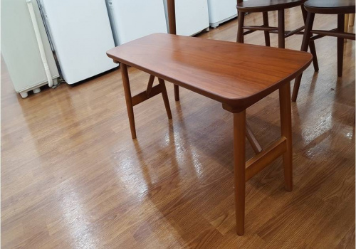 所沢家具のベンチダイニング