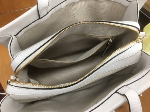 KATE SPADEのｹｲﾄｽﾍﾟｰﾄﾞ