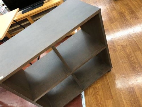 家具のオープンシェルフ