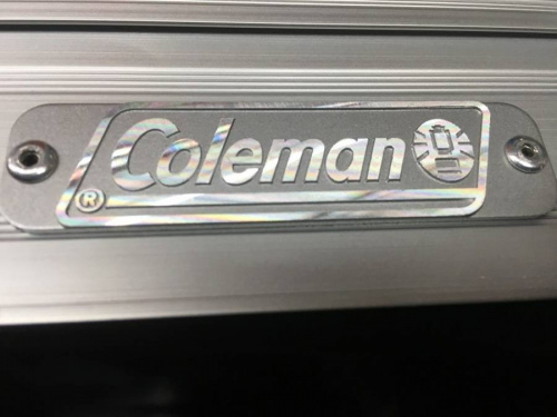 アウトドア用品のキッチンテーブル