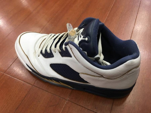 シューズのNIKE(ナイキ）