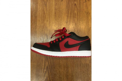 スニーカーのNIKE
