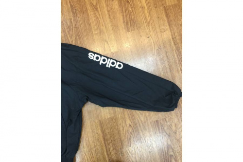 adidasの古着
