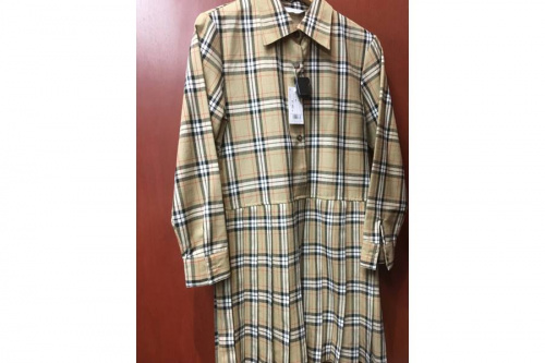 レディースファッションのチェック柄