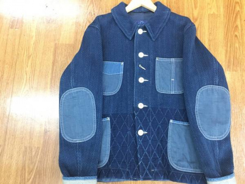 トップスのジャケット