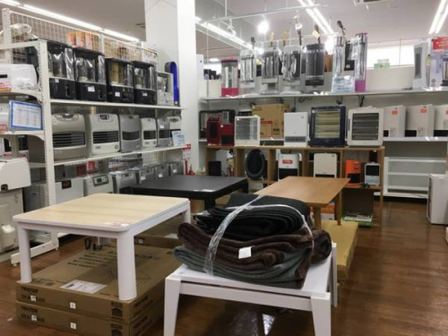 季節家電の石油ファンヒーター・ガスファンヒーター・石油ストーブ・電気ストーブ