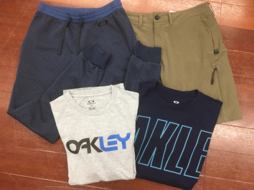メンズファッションのOAKLEY（オークリー）