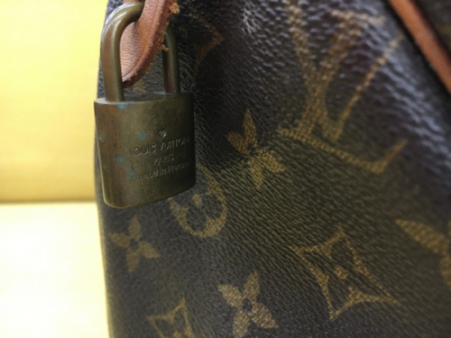 GUCCI（グッチ）のLOUIS VUITTON（ルイスヴィトン）