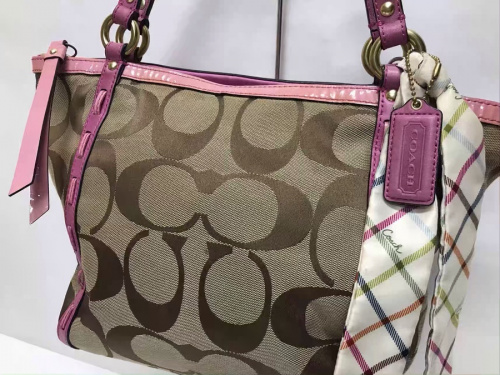 財布 ポーチのコーチ買取