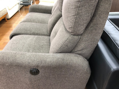 ソファのニトリ　電動ソファ　中古