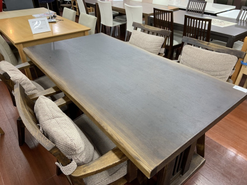 テーブルのダイニング5点セット