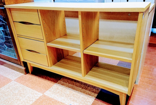 特選家具のUNICO　所沢