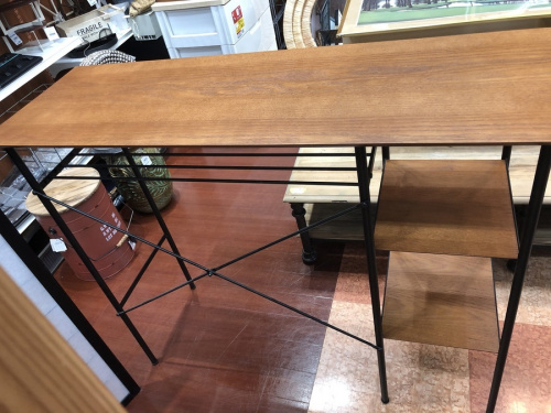 家具のカウンター