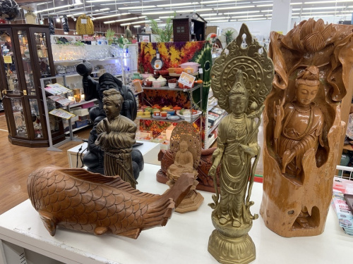 インテリアの木彫り　