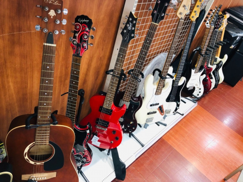 ベース　ギター　中古　所沢のギブソン　中古　所沢