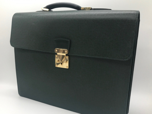 ブランド・ラグジュアリーのLOUIS VUITTON